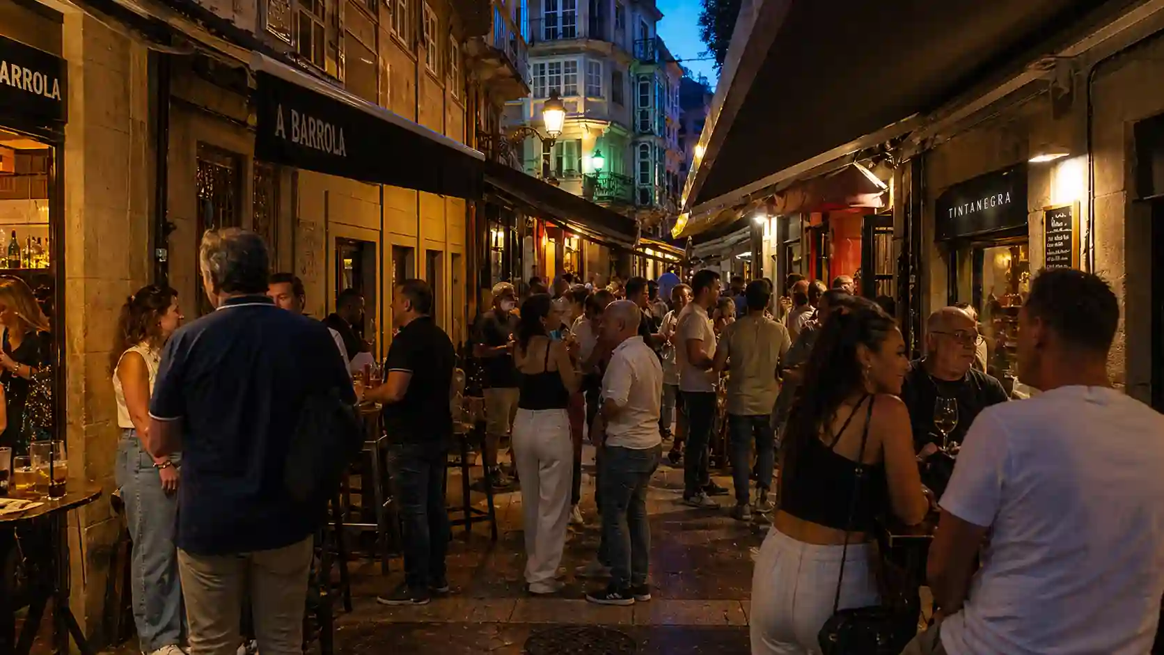 A Coruña historic walking tour — Old Town, Plaza de María Pita and Galerías de la Marina